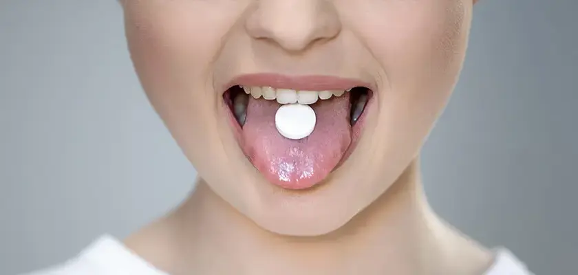 Antybiotyk na zapalenie jamy ustnej? Kiedy jest potrzebny?