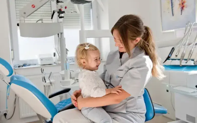 Dentysta krok po kroku: Jak łatwo umówić wizytę w Polsce?