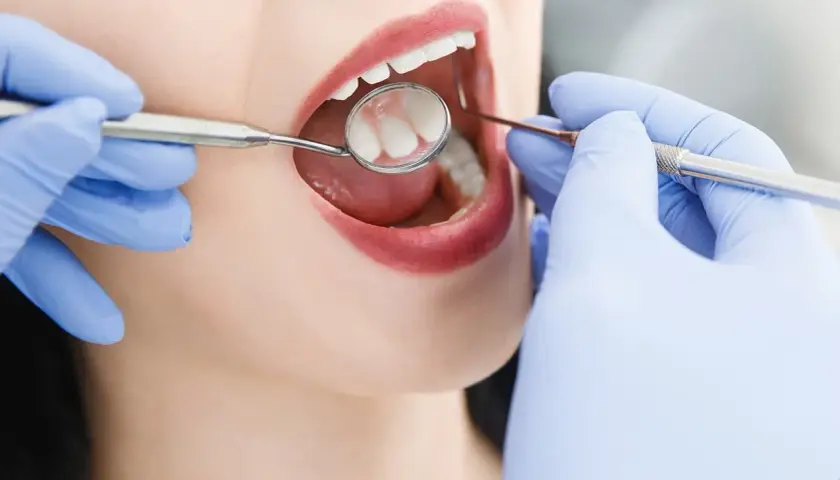 Skierowanie do dentysty: kiedy jest potrzebne? NFZ vs. prywatnie