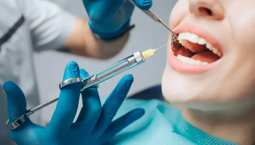 Jak szybko pozbyć się znieczulenia po dentystyście? Metody
